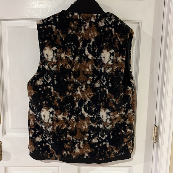 Mens Topman Medium sized vest in excellent condition. - Picture 3 of 4